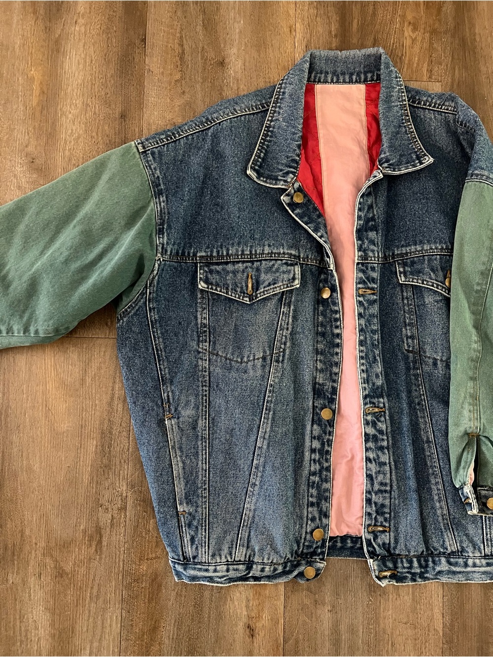 Vintage Two-Tone Reversible Denim Jacket with Green Sleeves and Pink Lining - Picture 2 of 6